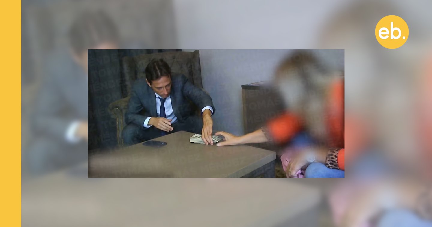 Filman al presidente de San Lorenzo recibiendo 25.000 USD de coima